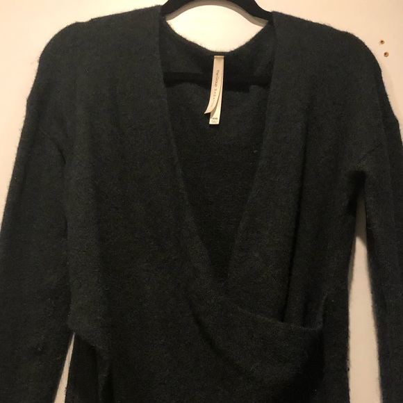 Aritzia/Babaton Bandini Sweater - Picture 3 of 3